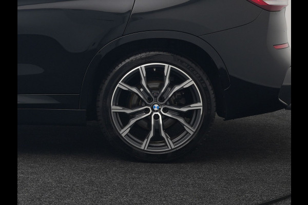 BMW X1 xDrive25e M Sport Plug In Hybrid 222pk Dealer O.H PHEV | Trekhaak Afneembaar | Head Up | Camera | M-Sport Stuur | Lederen Sportstoelen Verwarmd | Keyless | Cruise Control | Navigatie | DAB |