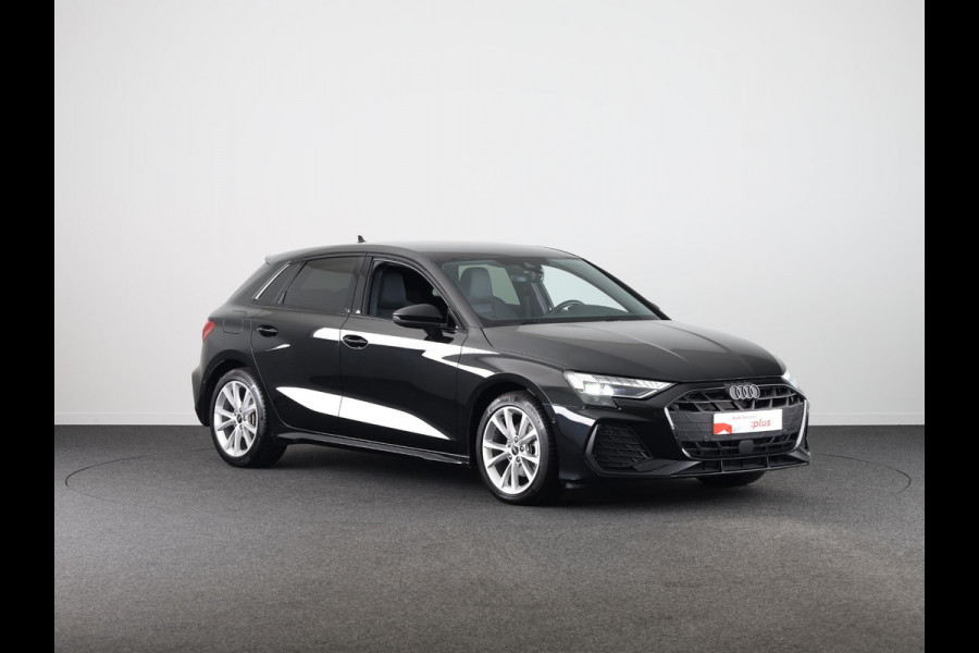 Audi A3 Sportback 35 TFSI S edition 150 pk S-tronic | Private lease € 701,- | Navigatie | Parkeersensoren (Park assist) | Apple Carplay/Android Auto | S-Line |