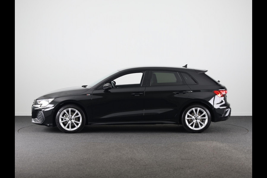 Audi A3 Sportback 35 TFSI S edition 150 pk S-tronic | Private lease € 701,- | Navigatie | Parkeersensoren (Park assist) | Apple Carplay/Android Auto | S-Line |