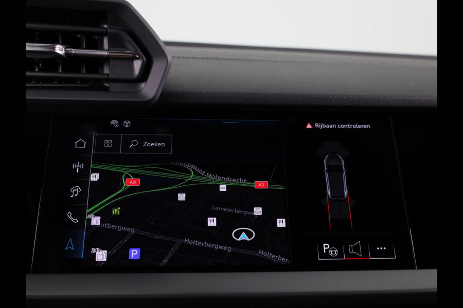 Audi A3 Sportback 35 TFSI S edition 150 pk S-tronic | Private lease € 701,- | Navigatie | Parkeersensoren (Park assist) | Apple Carplay/Android Auto | S-Line |