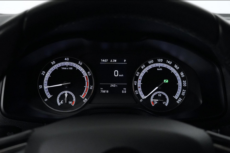 Škoda Karoq 1.0 TSI Clever Edition Automaat 116 PK | CarPlay | Cruise | Stoelverwarming | Trekhaak | Camera | Pdc | Climate |