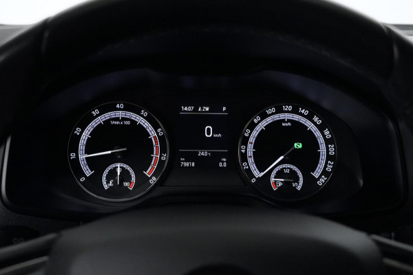 Škoda Karoq 1.0 TSI Clever Edition Automaat 116 PK | CarPlay | Cruise | Stoelverwarming | Trekhaak | Camera | Pdc | Climate |