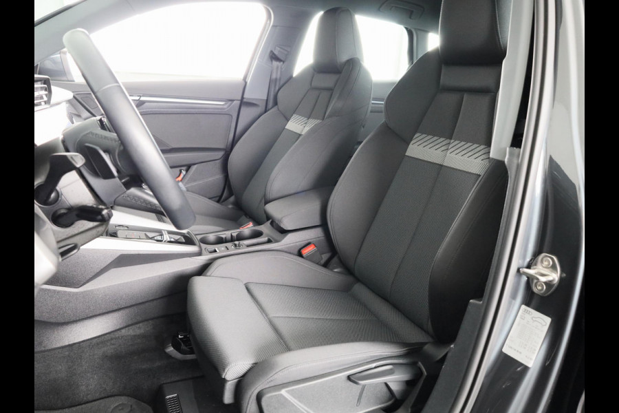 Audi A3 Sportback 30 TFSI Advanced edition 110 pk S-tronic | Verlengde garantie | Navigatie | Parkeersensoren achter | LED koplampen | Apple Carplay/Android Auto |