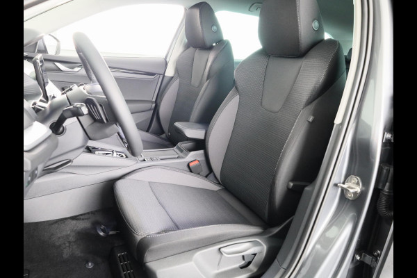 Škoda Octavia Combi Business Edition m-HEV 1.5 TSI 115 pk 7 versn. DSG | Getint glas achter | Trekhaak wegklapbaar