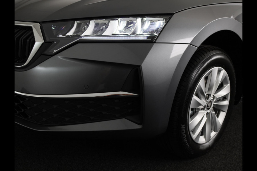 Škoda Octavia Combi Business Edition m-HEV 1.5 TSI 115 pk 7 versn. DSG | Getint glas achter | Trekhaak wegklapbaar