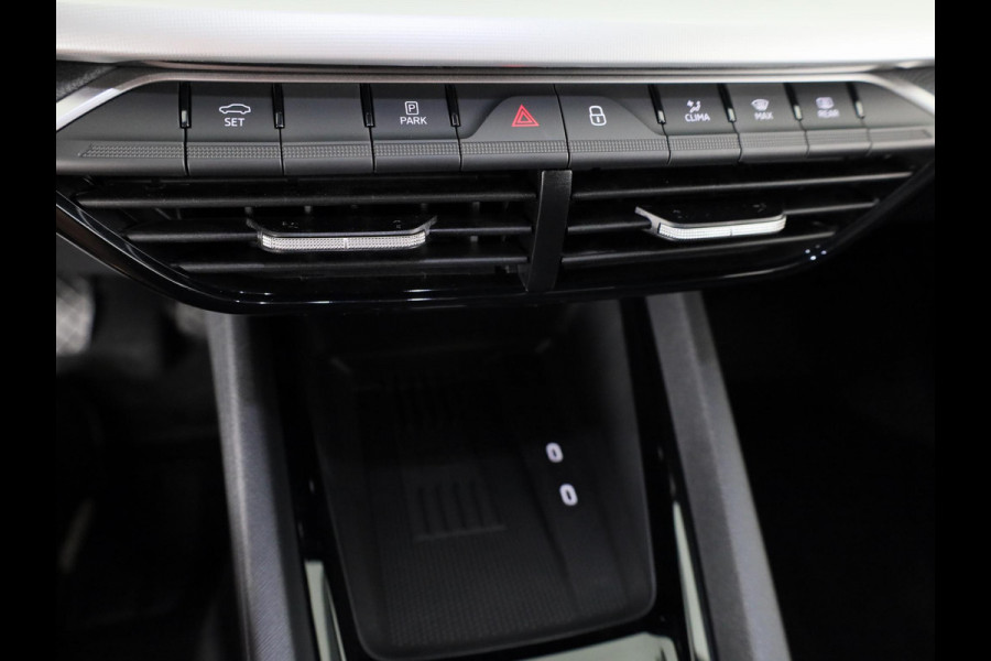 Škoda Octavia Combi Business Edition m-HEV 1.5 TSI 115 pk 7 versn. DSG | Getint glas achter | Trekhaak wegklapbaar