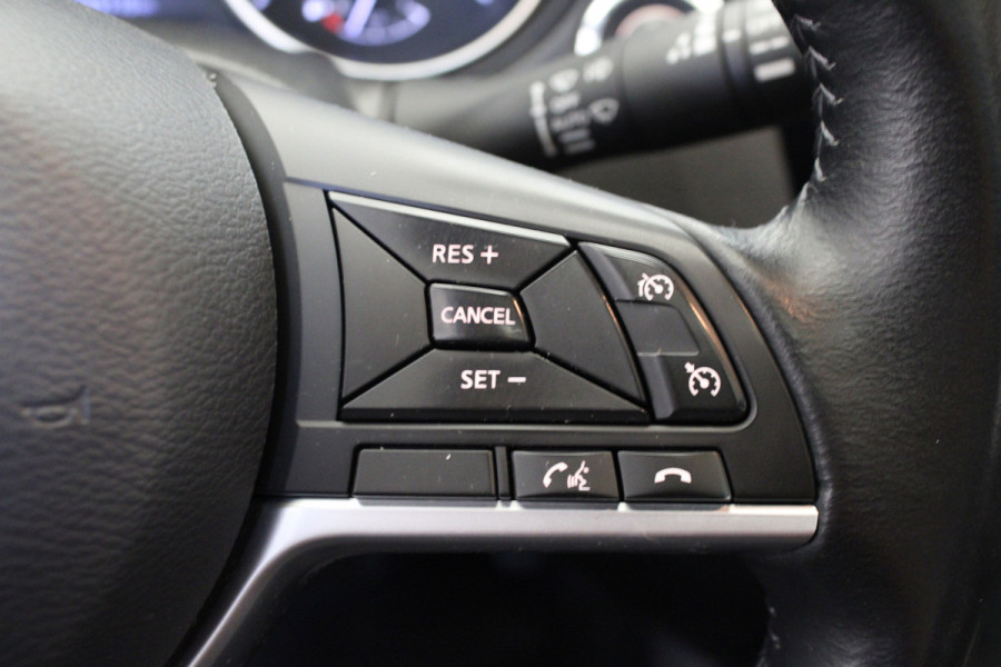 Nissan QASHQAI 1.2 N-Connecta |Pano|