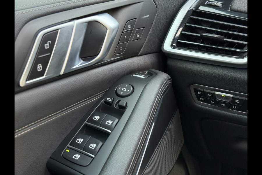 BMW X5 xDrive45e M Sport | M sport stoelen Sky lounge Laser