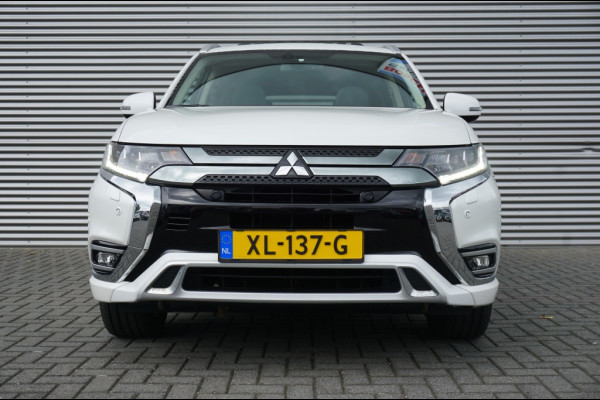 Mitsubishi Outlander PHEV Intense+ AUTOMAAT SCHUIFDAK | ELEK.KLEP | CARPLAY | HAAK!