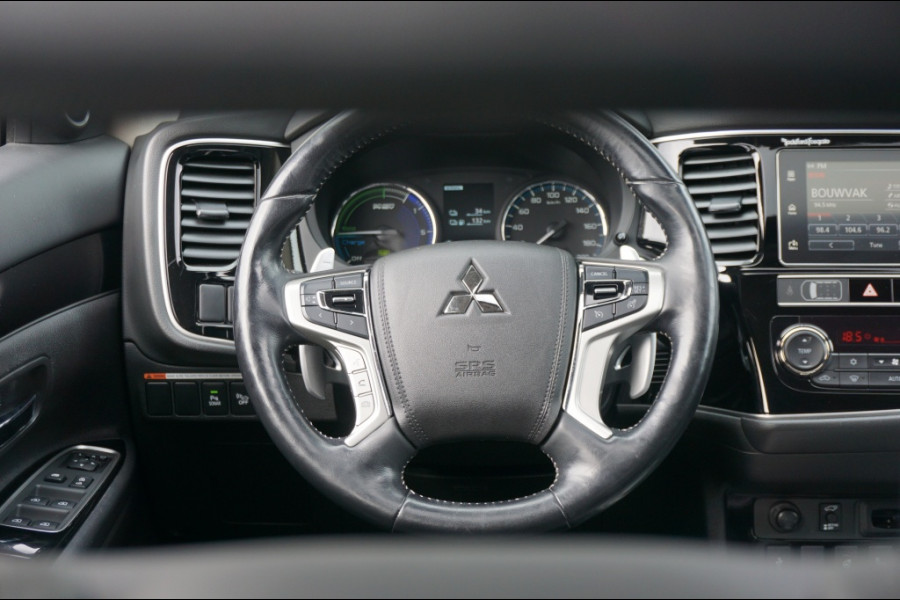 Mitsubishi Outlander PHEV Intense+ AUTOMAAT SCHUIFDAK | ELEK.KLEP | CARPLAY | HAAK!