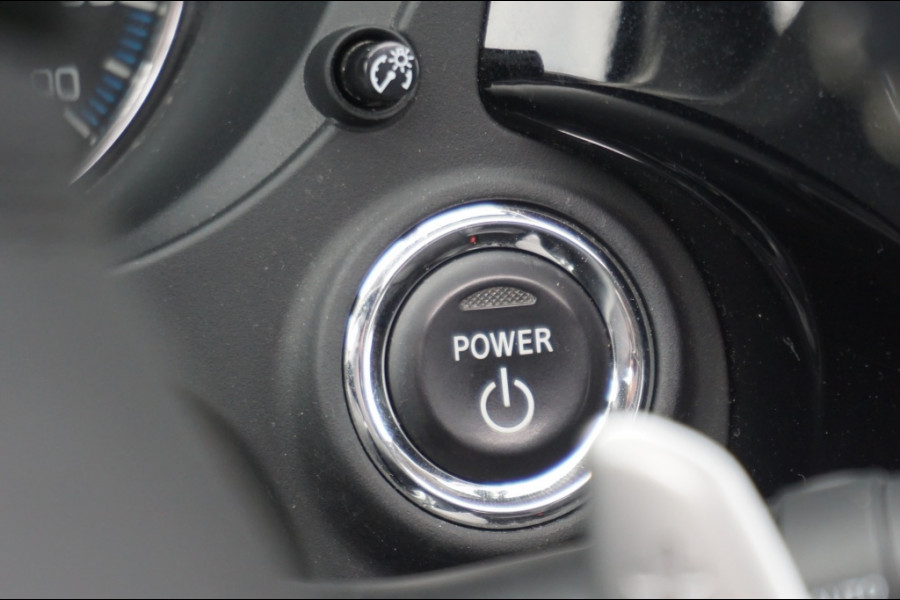 Mitsubishi Outlander PHEV Intense+ AUTOMAAT SCHUIFDAK | ELEK.KLEP | CARPLAY | HAAK!