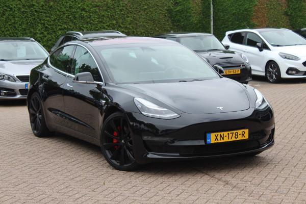 Tesla Model 3 Performance AWD 75 kWh / SoH 91.4% / Autopilot / Panoramadak / Camera / Leder / 20''' Leder / Premium Audio