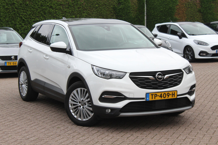 Opel Grandland X 1.2 Turbo Innovation / Trekhaak / Panoramadak / Navigatie / 18'' / Cruise Control / DAB