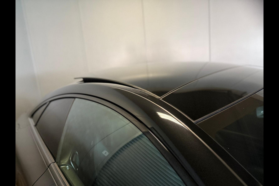 Mercedes-Benz E-Klasse Coupé 300 AMG STYLING-PANORAMA-NIGHT-CAMERA-TREKHAAK-COMPLEET