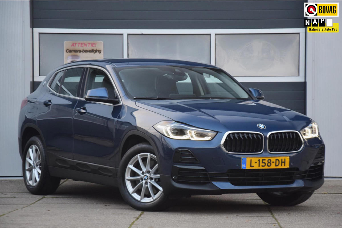 BMW X2 SDrive20i High Executive CAMERA/17" VELGEN/LEDEREN BEKLEDING BMW X2 SDrive20i High Executive CAMERA/17" VELGEN/LEDEREN BEKLEDING