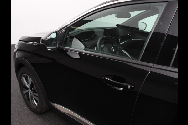 Peugeot 3008 1.2 PureTech Allure Pack Business Climate control Adaptive cruise control Achteruitrijd camera Parkeersensoren Verwarmde voorstoelen LED Navigatie Apple Carplay/ Android Auto