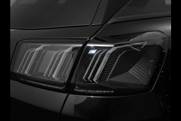 Peugeot 3008 1.2 PureTech Allure Pack Business Climate control Adaptive cruise control Achteruitrijd camera Parkeersensoren Verwarmde voorstoelen LED Navigatie Apple Carplay/ Android Auto
