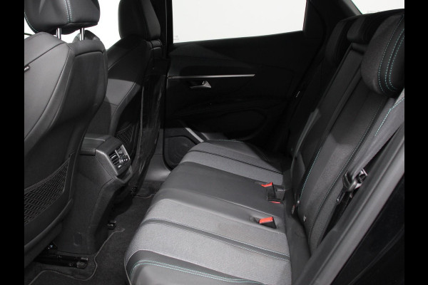 Peugeot 3008 1.2 PureTech Allure Pack Business Climate control Adaptive cruise control Achteruitrijd camera Parkeersensoren Verwarmde voorstoelen LED Navigatie Apple Carplay/ Android Auto