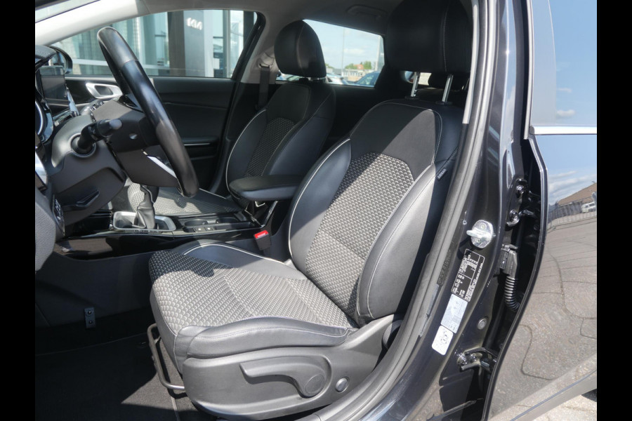 Kia Ceed Sportswagon 1.5 T-GDi DynamicPlusLine | Stoel- en stuurverwarming | Camera | Carplay
