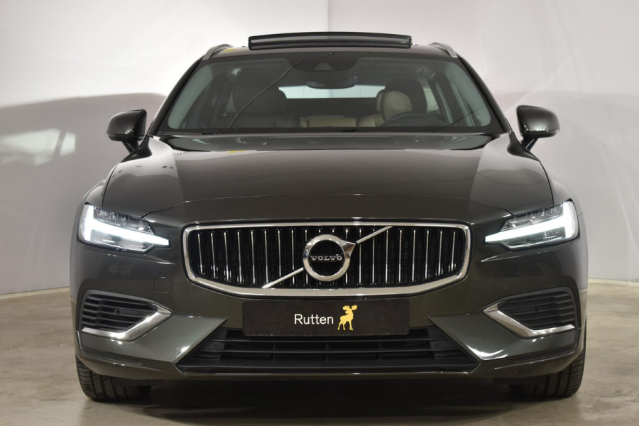 Volvo V60 T8 390PK Automaat Plug-in hybrid AWD Inscription Cruise control/ Climate control/ On Call/ Trekhaak/ Parkeersensoren met camera/ Navigatie/ Elektrische achterklep/ Elektrische stoel