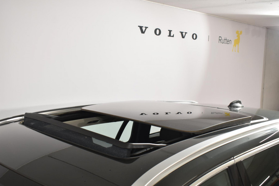 Volvo V60 T8 390PK Automaat Plug-in hybrid AWD Inscription Cruise control/ Climate control/ On Call/ Trekhaak/ Parkeersensoren met camera/ Navigatie/ Elektrische achterklep/ Elektrische stoel