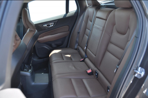 Volvo V60 T8 390PK Automaat Plug-in hybrid AWD Inscription Cruise control/ Climate control/ On Call/ Trekhaak/ Parkeersensoren met camera/ Navigatie/ Elektrische achterklep/ Elektrische stoel