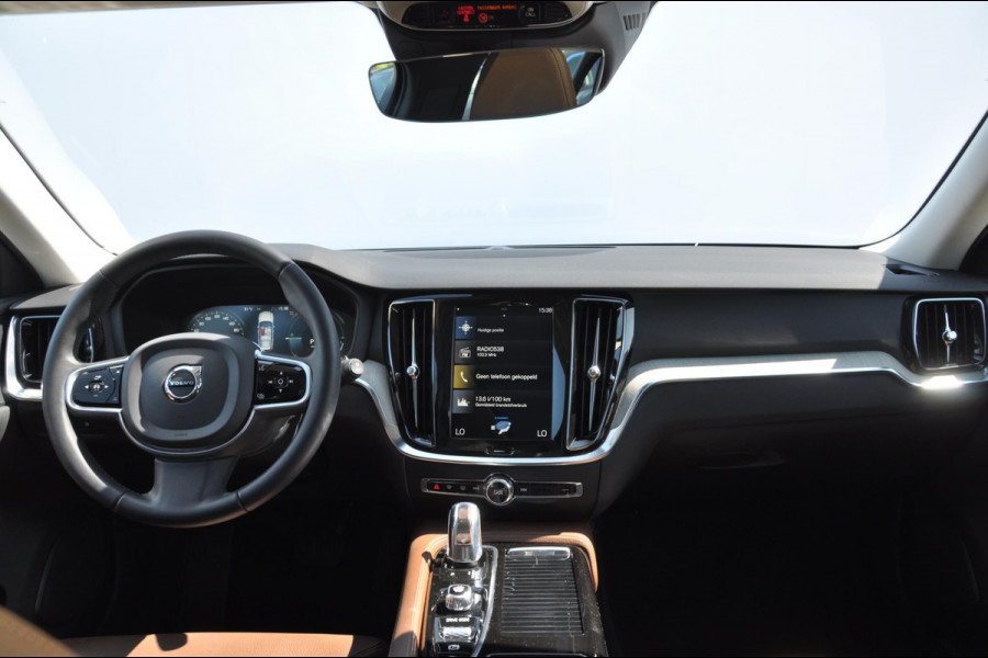 Volvo V60 T8 390PK Automaat Plug-in hybrid AWD Inscription Cruise control/ Climate control/ On Call/ Trekhaak/ Parkeersensoren met camera/ Navigatie/ Elektrische achterklep/ Elektrische stoel
