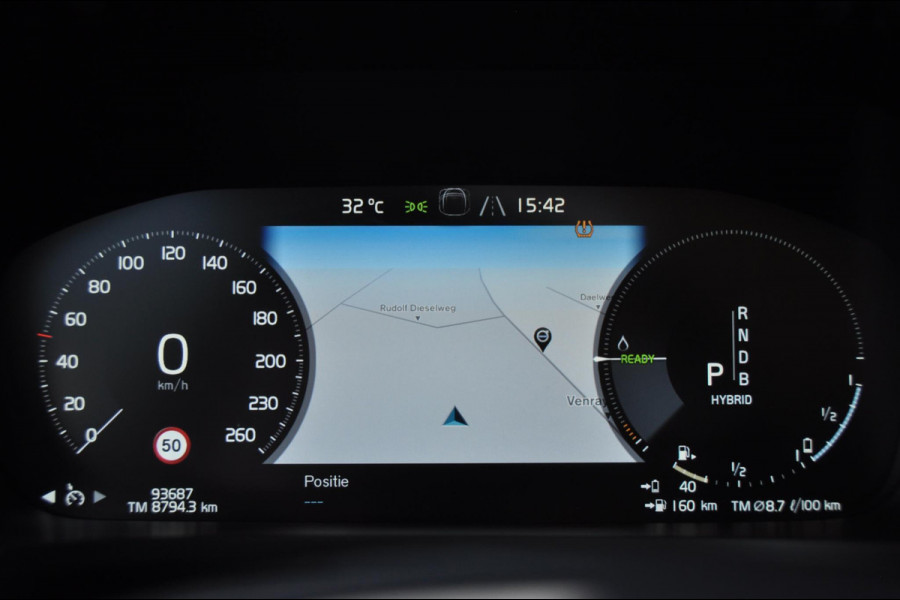 Volvo V60 T8 390PK Automaat Plug-in hybrid AWD Inscription Cruise control/ Climate control/ On Call/ Trekhaak/ Parkeersensoren met camera/ Navigatie/ Elektrische achterklep/ Elektrische stoel
