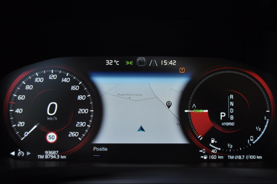 Volvo V60 T8 390PK Automaat Plug-in hybrid AWD Inscription Cruise control/ Climate control/ On Call/ Trekhaak/ Parkeersensoren met camera/ Navigatie/ Elektrische achterklep/ Elektrische stoel