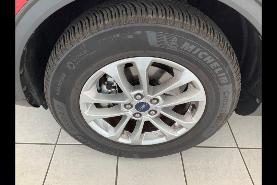 Ford Kuga 2.5 PHEV Titanium 225pk Wegklapbare Trekhaak (Elektrisch bedienbaar) | Winter Pack | cruise control adaptief | dodehoek detectie |  Privacy Glass | 1.500 kg trekgewicht | Verlengde Garantie t/m 04/2029