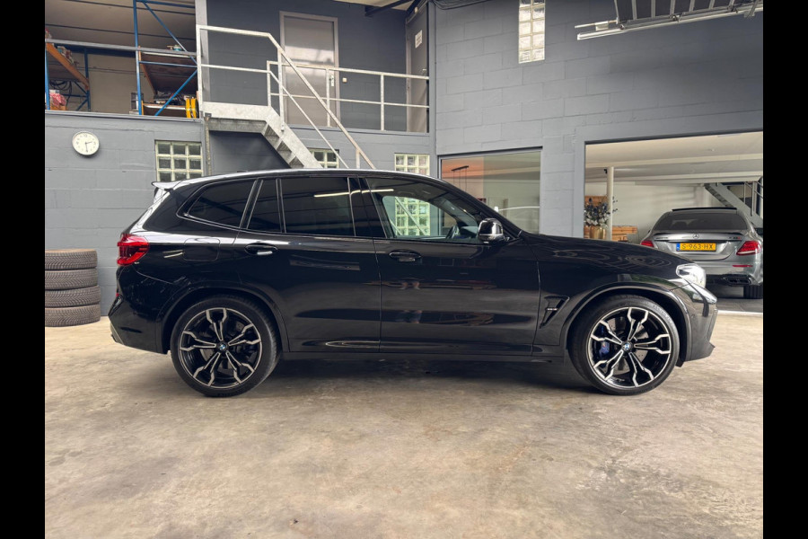 BMW X3 M Competition AKRAPOVIC-CARBON-H&K-HUD-360-DEALER