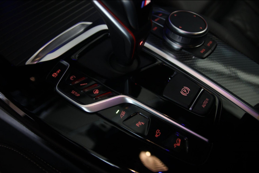 BMW X3 M Competition AKRAPOVIC-CARBON-H&K-HUD-360-DEALER