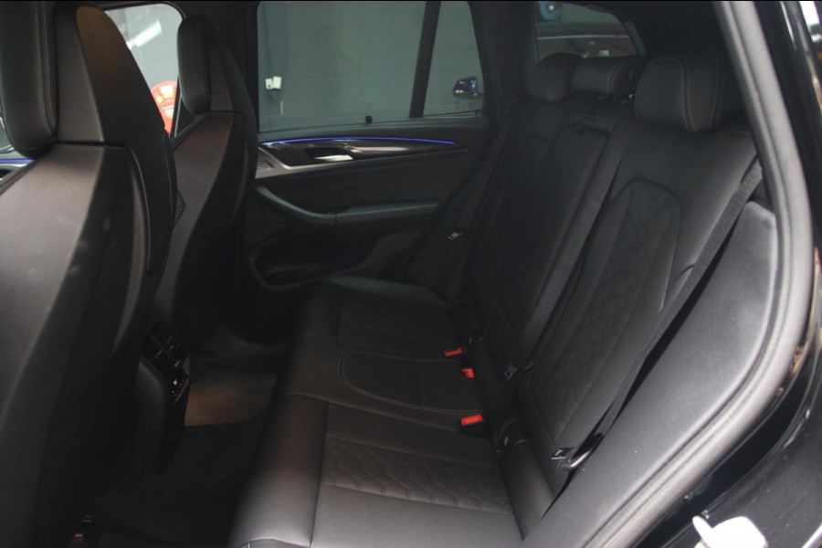 BMW X3 M Competition AKRAPOVIC-CARBON-H&K-HUD-360-DEALER