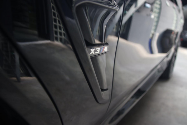 BMW X3 M Competition AKRAPOVIC-CARBON-H&K-HUD-360-DEALER