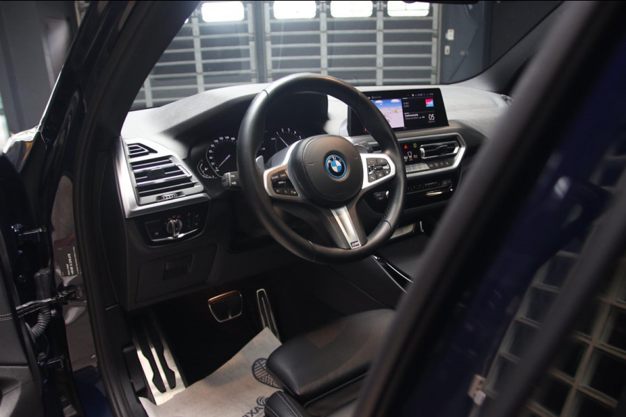 BMW X3 XDrive30e M-Sport PANO-LASER-HUD-TREKHAAK-LEDER