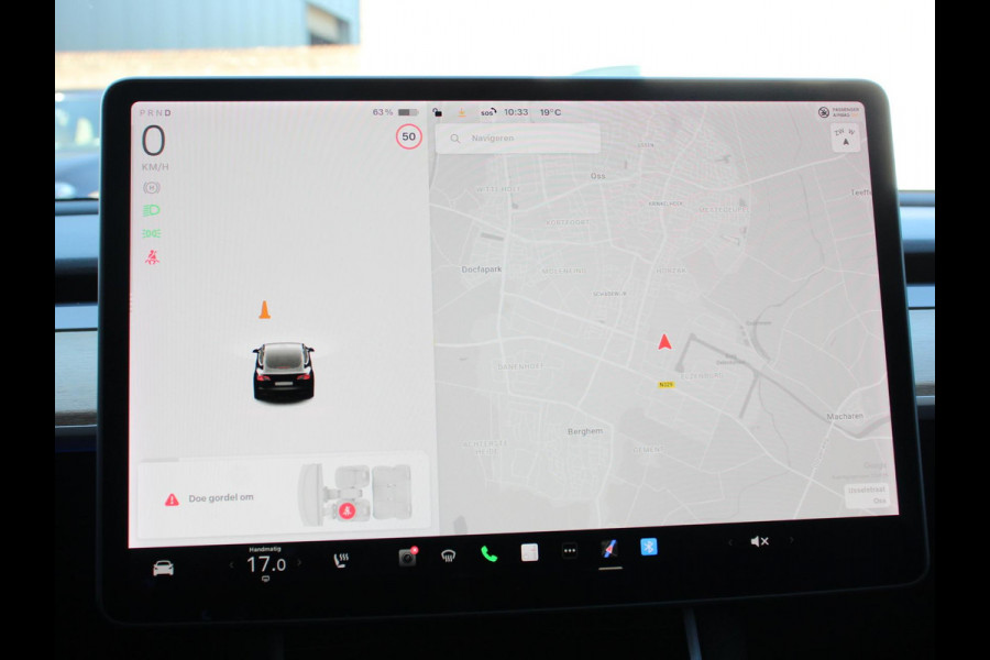 Tesla Model 3 Standard RWD Plus 60 kWh | Navigatie | Panorama dak | 360 camera | Parkeersensoren | Stoelverwarming | 19" lichtmetalen velgen | Ledverlichting Leder | Climate Control |