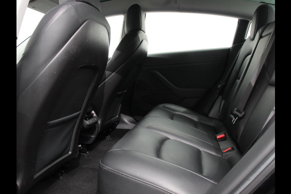 Tesla Model 3 Standard RWD Plus 60 kWh | Navigatie | Panorama dak | 360 camera | Parkeersensoren | Stoelverwarming | 19" lichtmetalen velgen | Ledverlichting Leder | Climate Control |