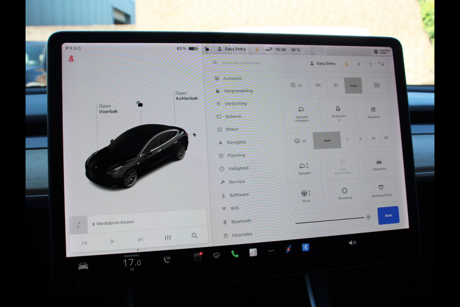 Tesla Model 3 Standard RWD Plus 60 kWh | Navigatie | Panorama dak | 360 camera | Parkeersensoren | Stoelverwarming | 19" lichtmetalen velgen | Ledverlichting Leder | Climate Control |