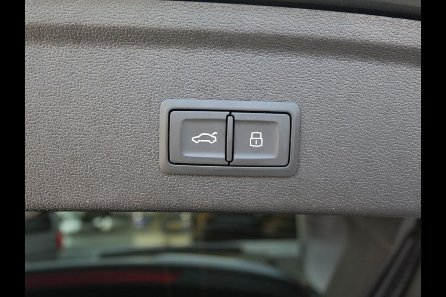 Audi S3 Sportback 2.0 TFSI QUATTRO EDITION 1 | PANORAMA | VIRTUAL | H.U.D. | A.C.C. | KEYLESS | DEALER O-H!!