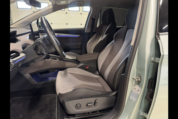 Škoda ENYAQ iV 60 First Edition | SOH 93% | Camera | Elektr. stoel + geheugen | Adaptive cruise | Carplay | Stoelverwarming