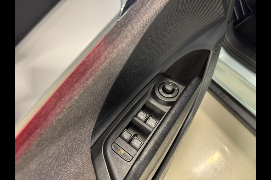 Škoda ENYAQ iV 60 First Edition | SOH 93% | Camera | Elektr. stoel + geheugen | Adaptive cruise | Carplay | Stoelverwarming