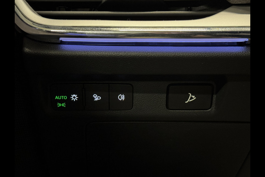 Škoda ENYAQ iV 60 First Edition | SOH 93% | Camera | Elektr. stoel + geheugen | Adaptive cruise | Carplay | Stoelverwarming