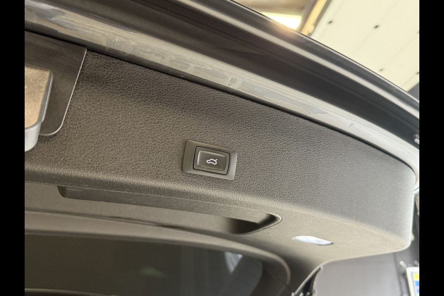 Audi e-tron e-tron 50 quattro Launch edition plus 71 kWh | Panoramadak | Apple Carplay