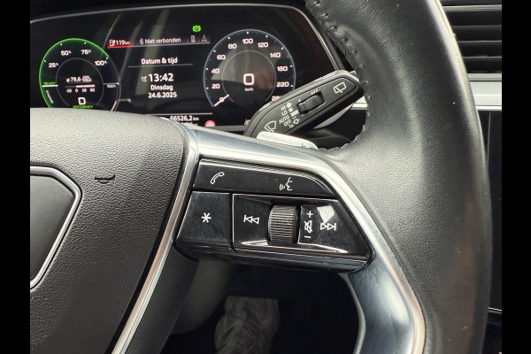 Audi e-tron e-tron 50 quattro Launch edition plus 71 kWh | Panoramadak | Apple Carplay