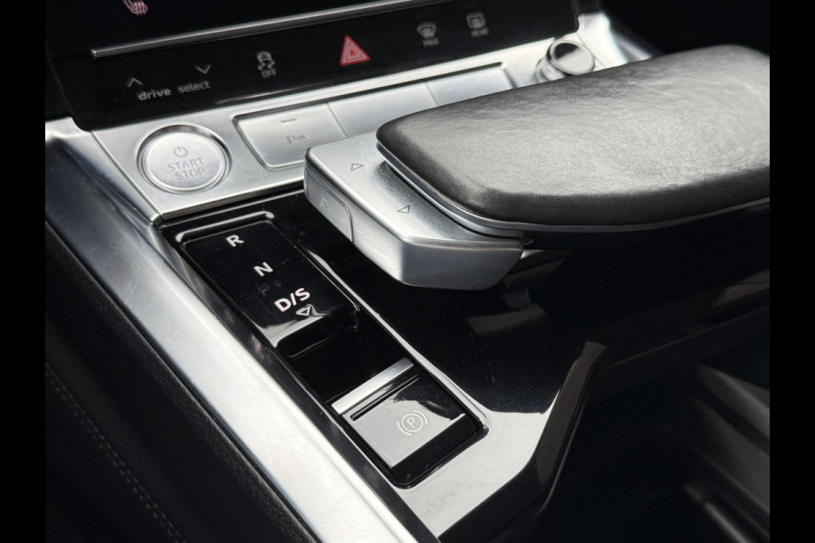 Audi e-tron e-tron 50 quattro Launch edition plus 71 kWh | Panoramadak | Apple Carplay