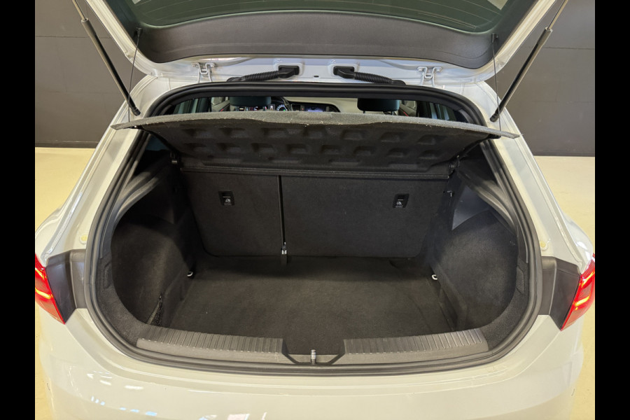 Seat Leon 1.4 EcoTSI FR 150pk Automaat | Sfeerverlichting | Carplay | Navi | Afn. trekhaak