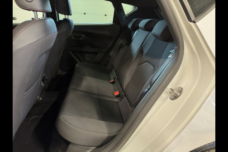 Seat Leon 1.4 EcoTSI FR 150pk Automaat | Sfeerverlichting | Carplay | Navi | Afn. trekhaak