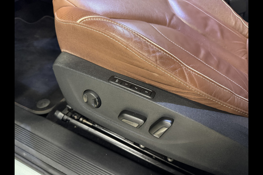 Škoda ENYAQ iV 60 | Pano | Leder | Memory | Sfeerverlichting | Camera | Stoel/stuurverwarming | Adaptive cruise | Carplay