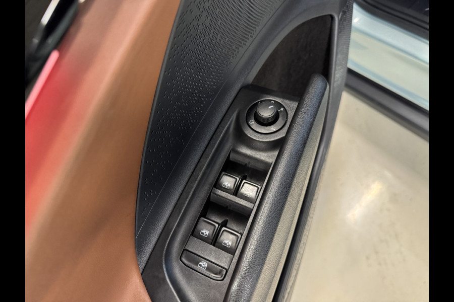 Škoda ENYAQ iV 60 | Pano | Leder | Memory | Sfeerverlichting | Camera | Stoel/stuurverwarming | Adaptive cruise | Carplay