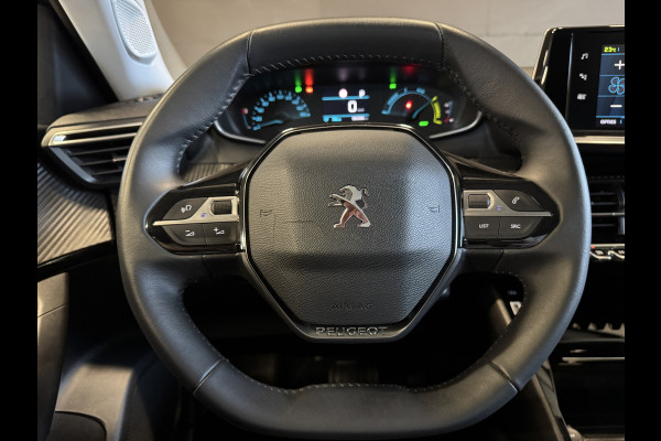 Peugeot e-2008 EV Allure 50 kWh 3-fase | Camera | Navi | Carplay | Full LED